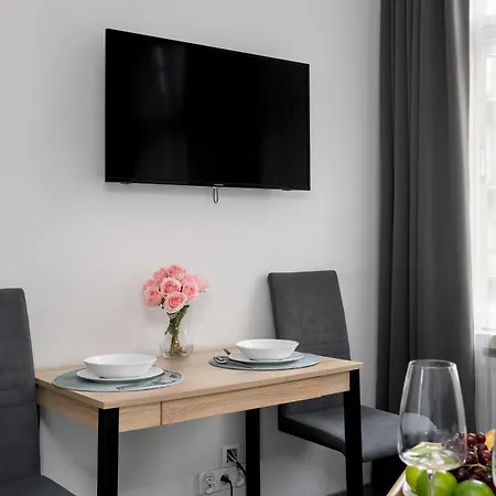 Apartment Very Berry - Glogowska 39-5 - Targowe, Self Check In 24h Poznan
