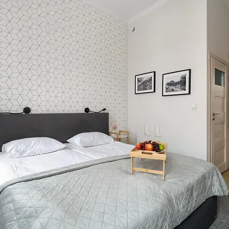 Very Berry - Glogowska 39-5 - Targowe, Self Check In 24h