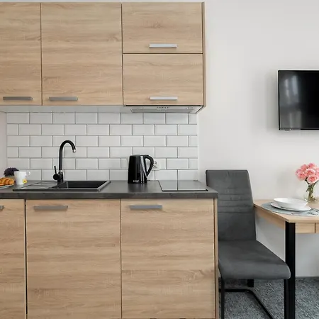 Apartment Very Berry - Glogowska 39-5 - Targowe, Self Check In 24h Poznan
