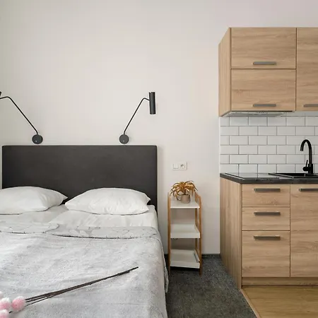 Apartment Very Berry - Glogowska 39-5 - Targowe, Self Check In 24h *