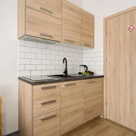 Very Berry - Glogowska 39-5 - Targowe, Self Check In 24h Apartment Poznan