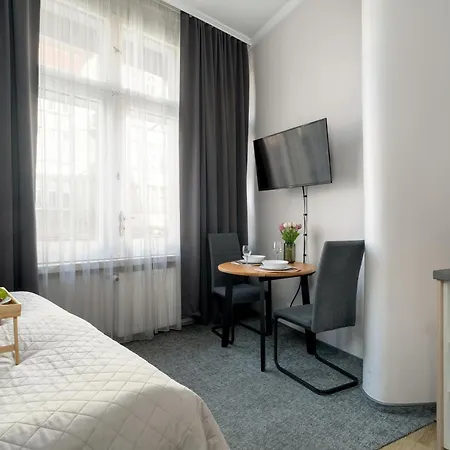 Apartment Very Berry - Glogowska 39-5 - Targowe, Self Check In 24h Poznan
