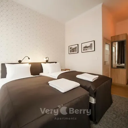 Very Berry - Glogowska 39-5 - Targowe, Self Check In 24h Apartment
