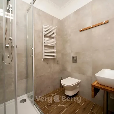 Very Berry - Glogowska 39-5 - Targowe, Self Check In 24h Apartment *