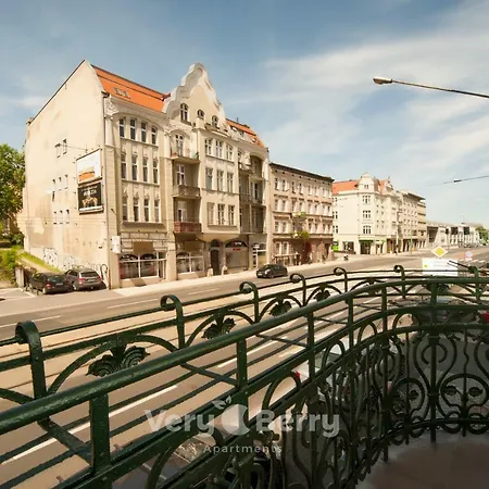 Apartment Very Berry - Glogowska 39-5 - Targowe, Self Check In 24h