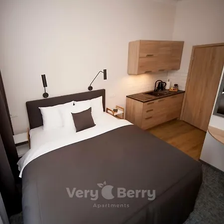 Very Berry - Glogowska 39-5 - Targowe, Self Check In 24h Apartment *