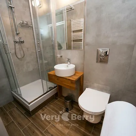 Very Berry - Glogowska 39-5 - Targowe, Self Check In 24h Apartment