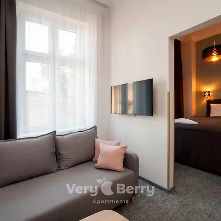 Very Berry - Glogowska 39-5 - Targowe, Self Check In 24h Apartment *