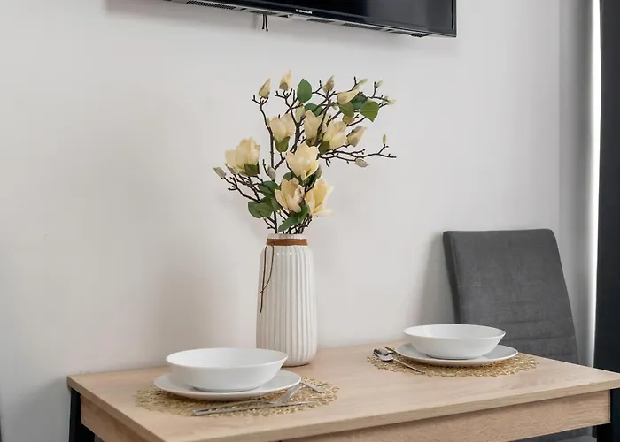 Apartman Elegant Very Berry In By Renters *