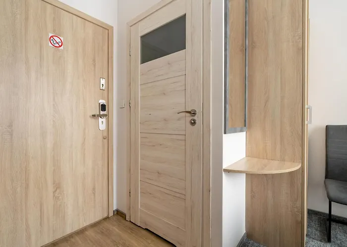 Apartman Elegant Very Berry In By Renters