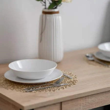 Elegant Very Berry In By Renters Appartement