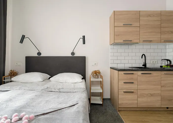 شقة Elegant Very Berry In By Renters *