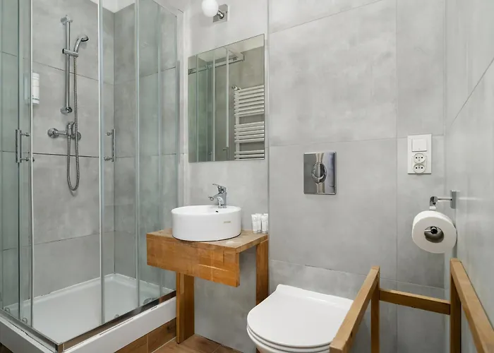 Elegant Very Berry In By Renters *