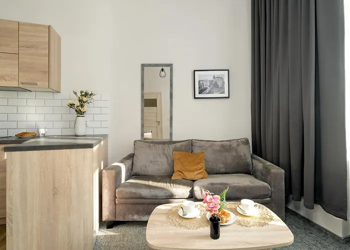 شقة Elegant Very Berry In By Renters