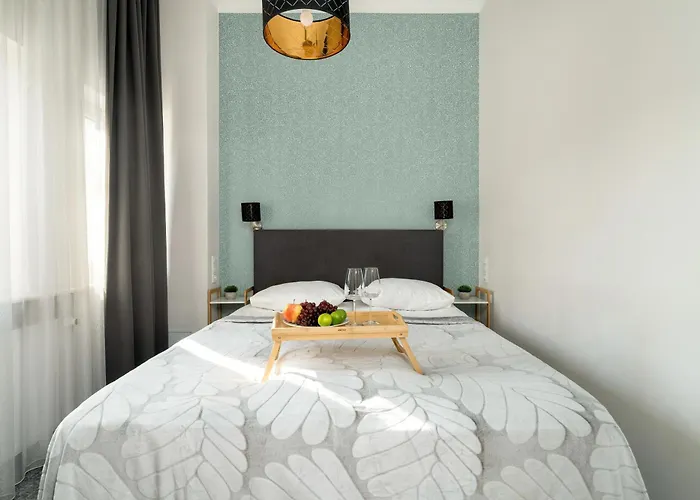 Daire Elegant Very Berry In By Renters *