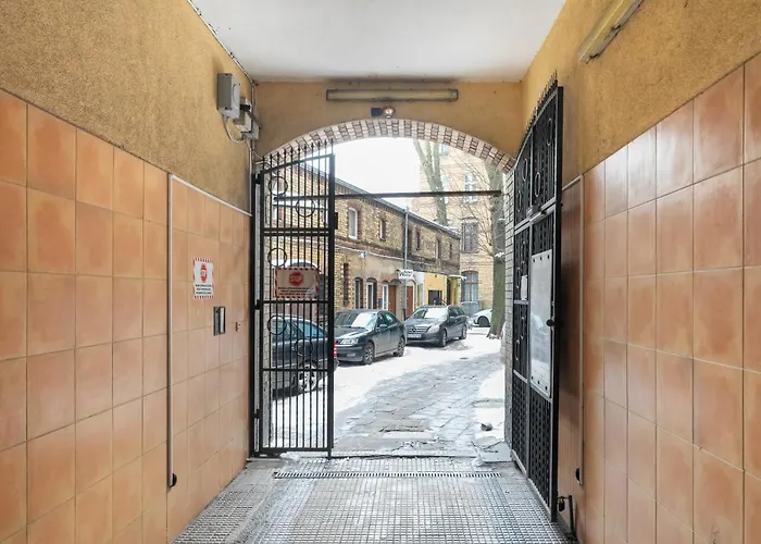 Elegant Very Berry In By Renters *