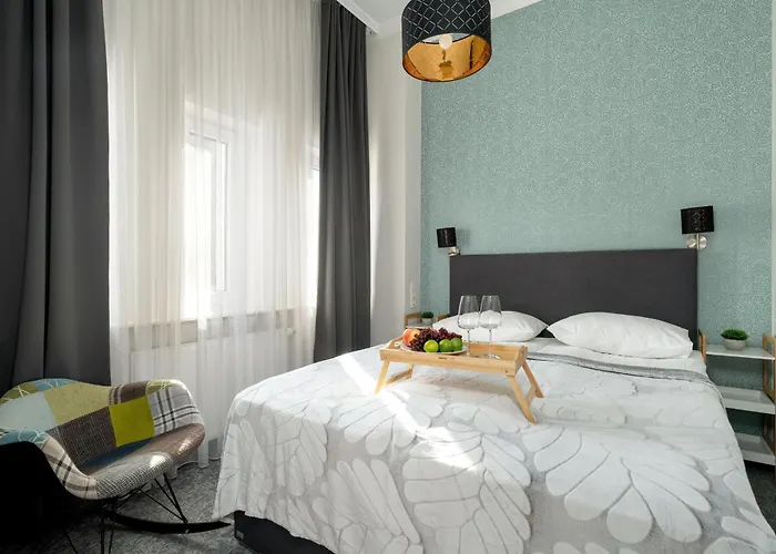 Elegant Very Berry In By Renters * Poznan