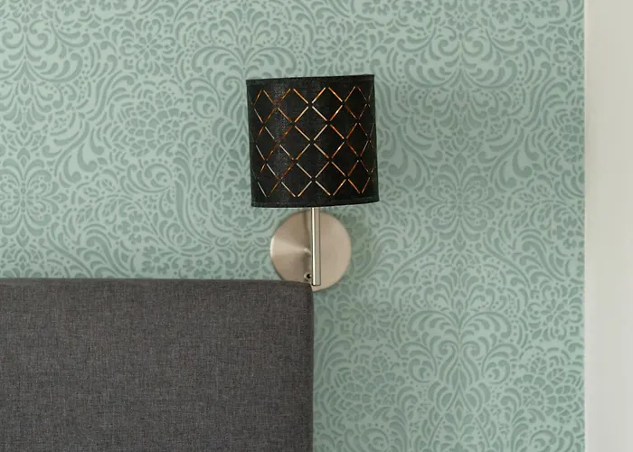 Daire Elegant Very Berry In By Renters